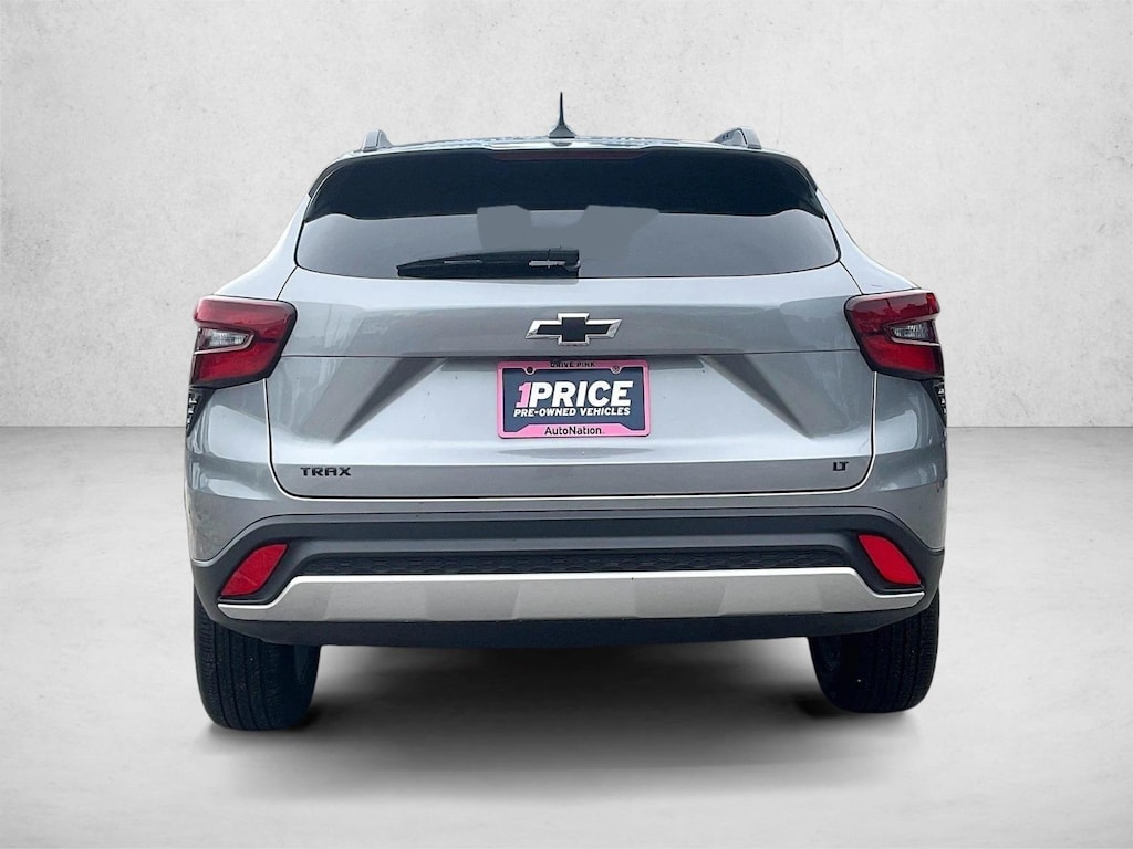Used 2025 Chevrolet Trax LT SUV