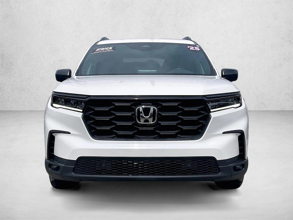 Used 2025 Honda Pilot Sport SUV