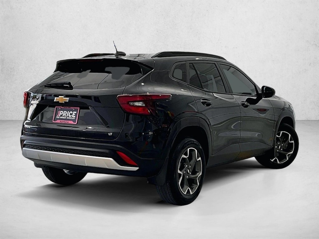 Used 2024 Chevrolet Trax LT SUV