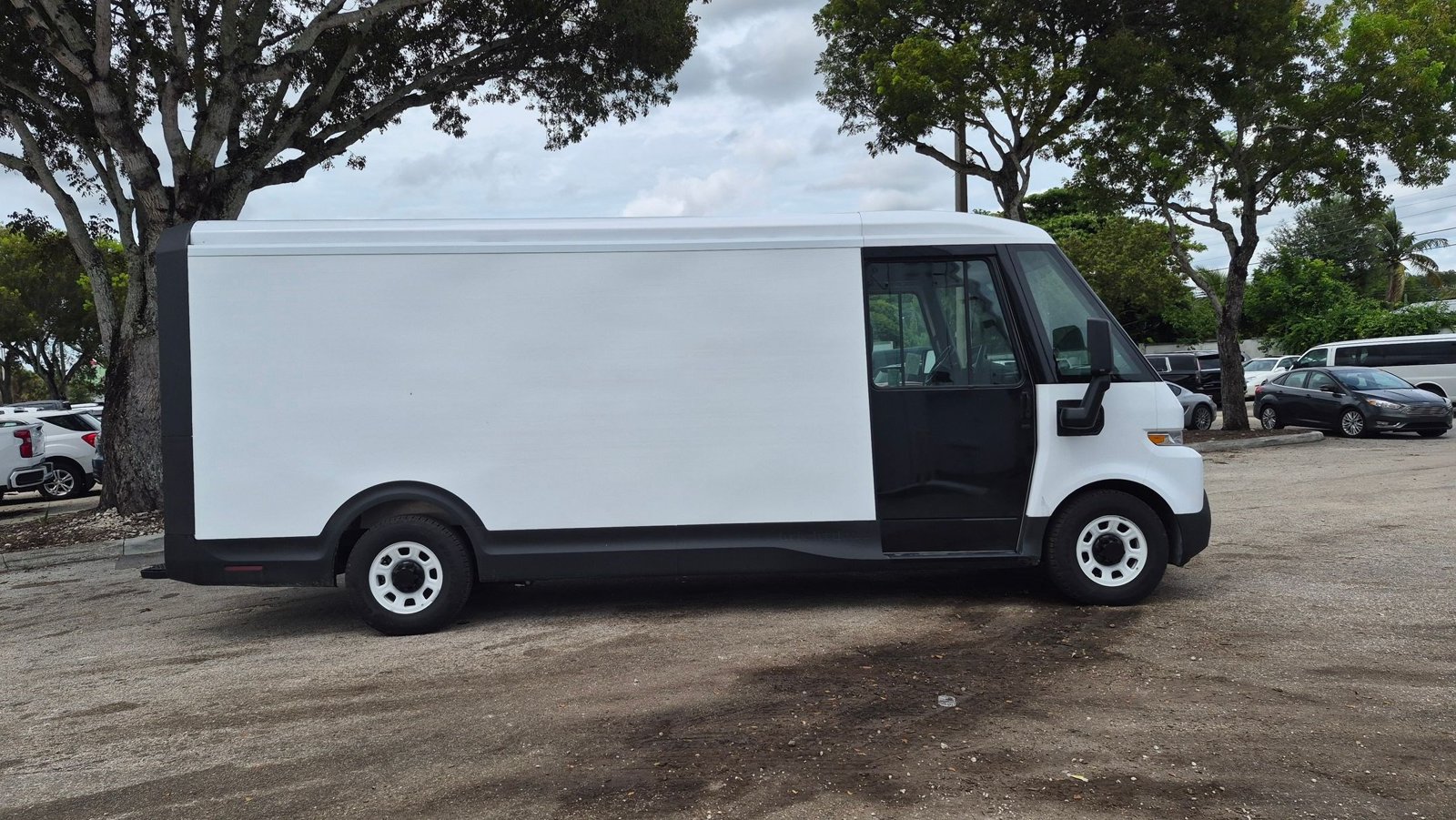 Used 2024 BrightDrop Zevo 600 Van Cargo