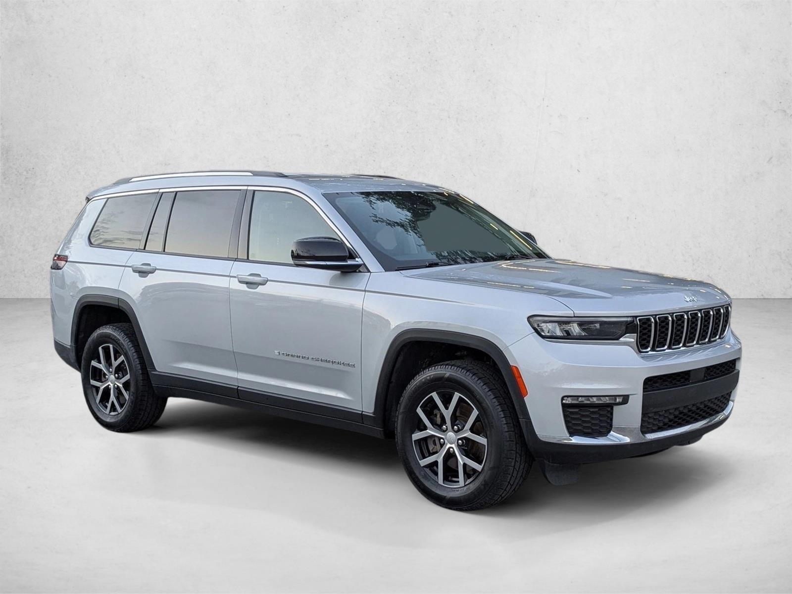 Used 2023 Jeep Grand Cherokee Limited SUV