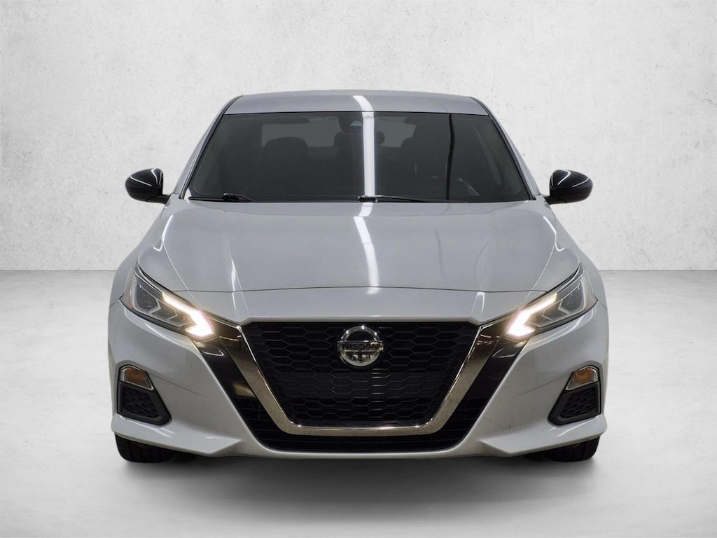 Used 2022 Nissan Altima 2.5 SR Sedan