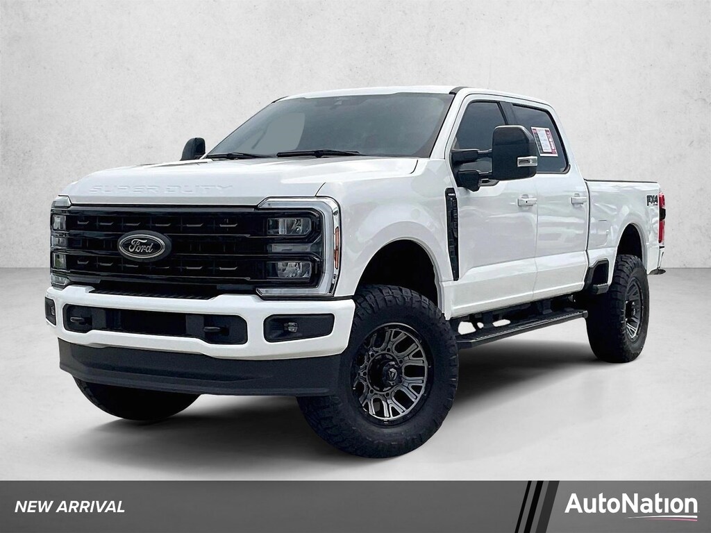 Used 2024 Ford F-250 LARIAT Truck Crew Cab