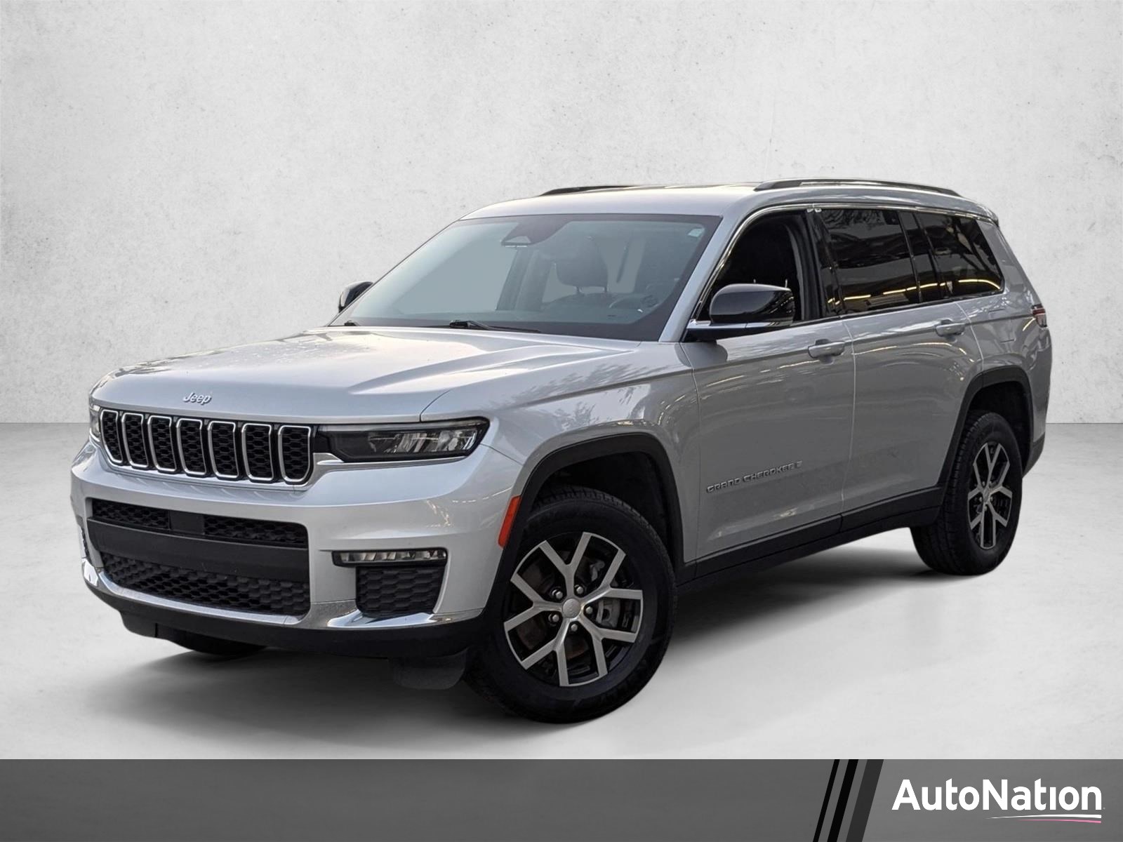 Used 2023 Jeep Grand Cherokee Limited SUV