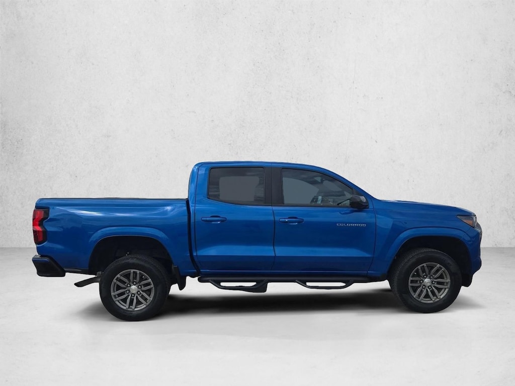Used 2023 Chevrolet Colorado 2WD LT Truck Crew Cab