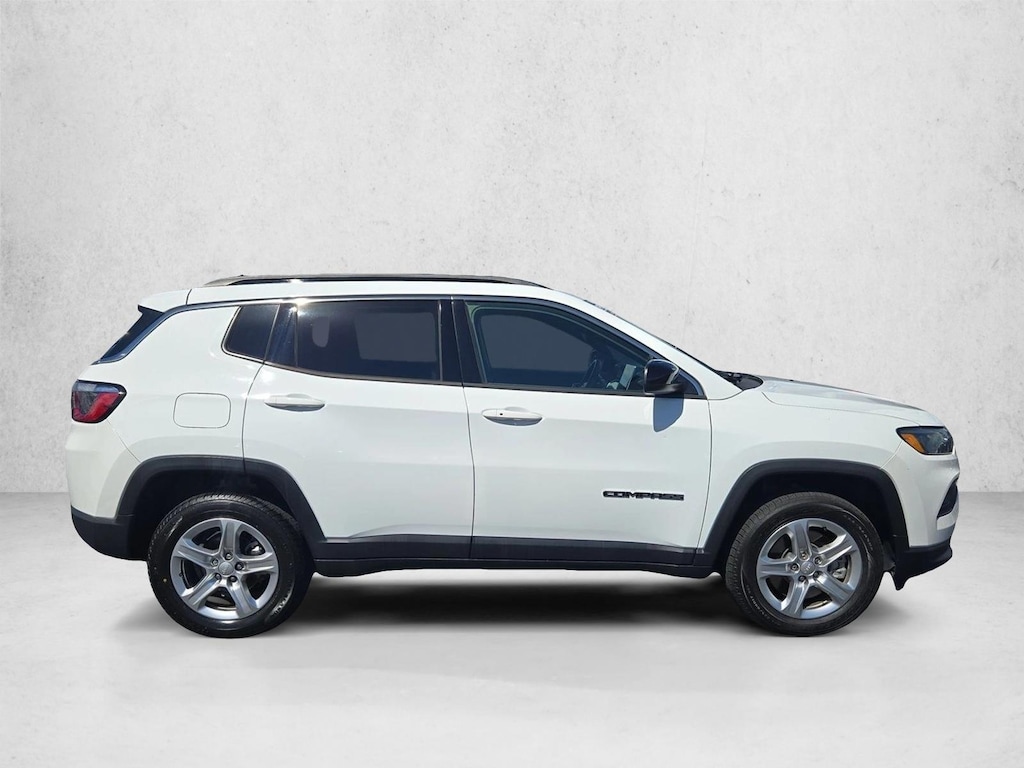 Used 2023 Jeep Compass Latitude SUV