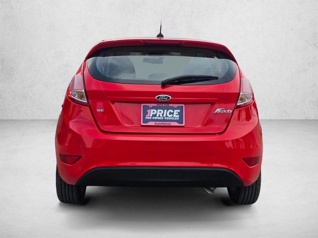Used 2015 Ford Fiesta SE Hatchback
