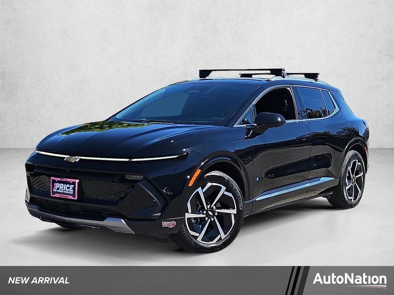 2025 Chevrolet Equinox EV LT — photo 1 of 1