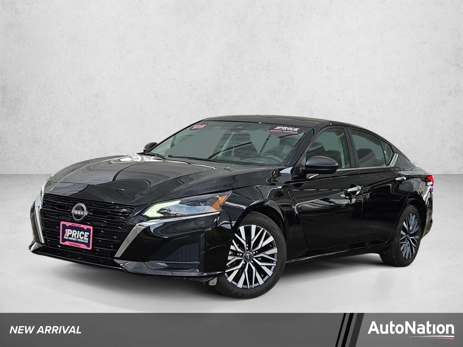 Used 2025 Nissan Altima SV Sedan