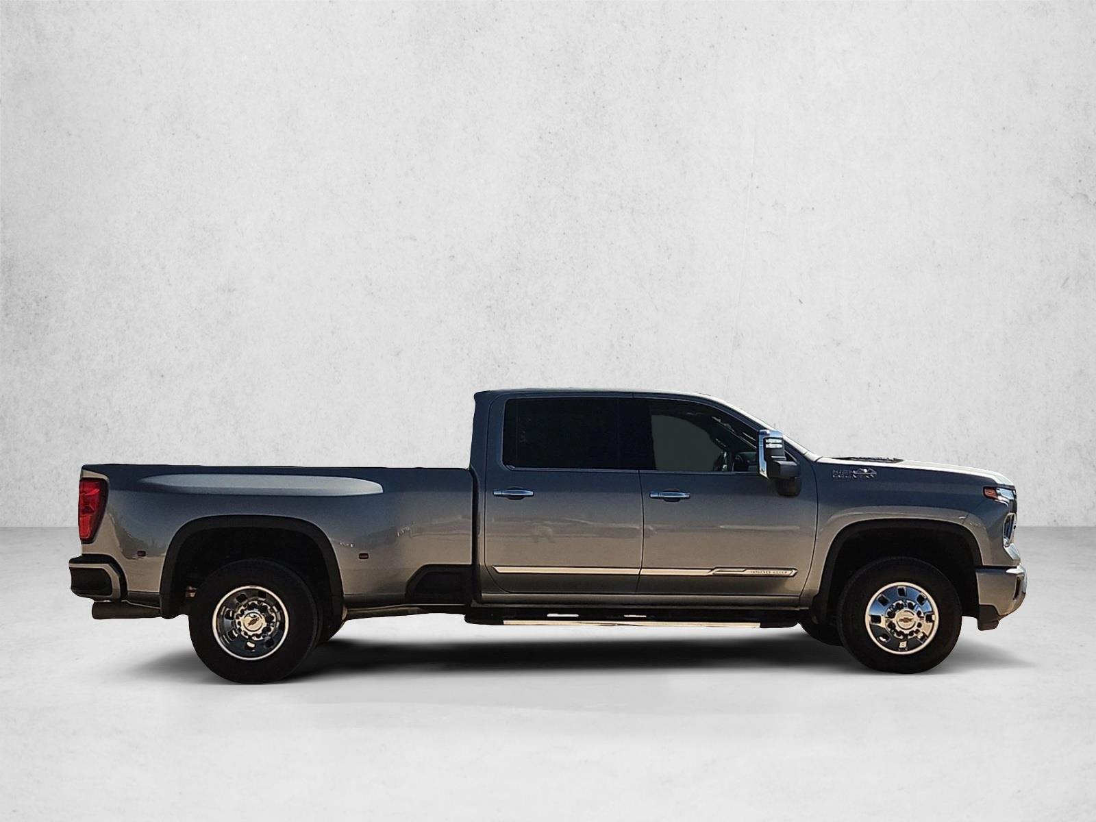 Used 2024 Chevrolet Silverado 3500 HD High Country Truck Crew Cab
