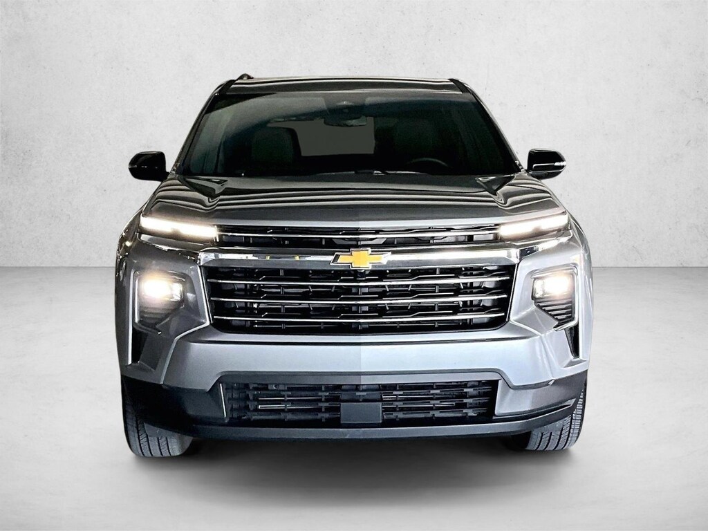 Used 2025 Chevrolet Traverse FWD LT SUV