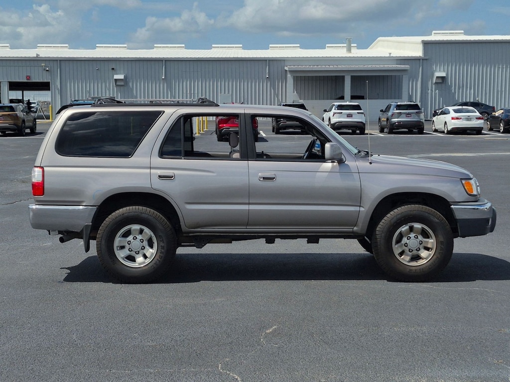 Used 2002 Toyota 4Runner SR5 SUV
