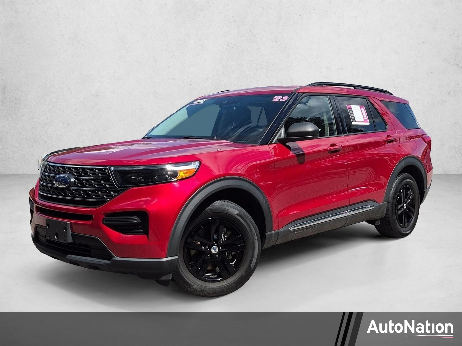 2023 Ford Explorer XLT SUV