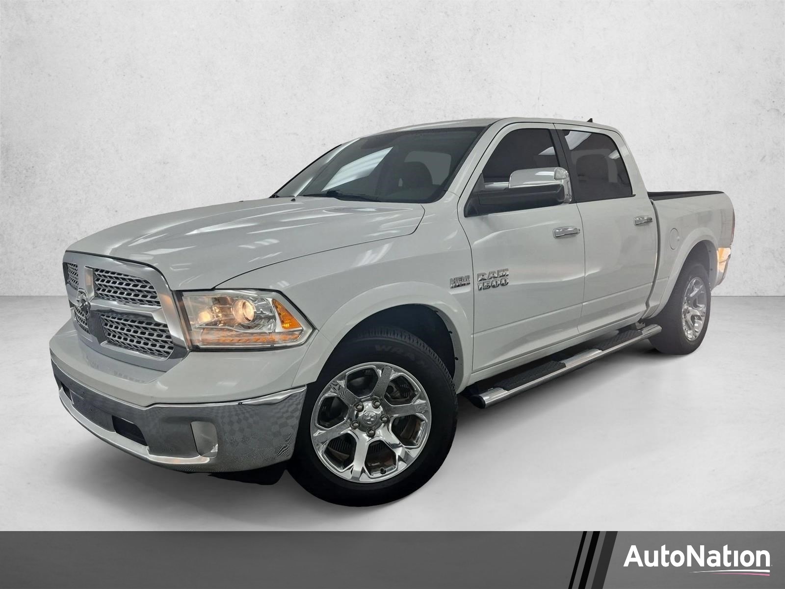 2017 RAM 1500 Pickup Laramie
