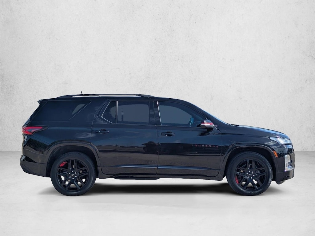 Used 2023 Chevrolet Traverse Premier SUV