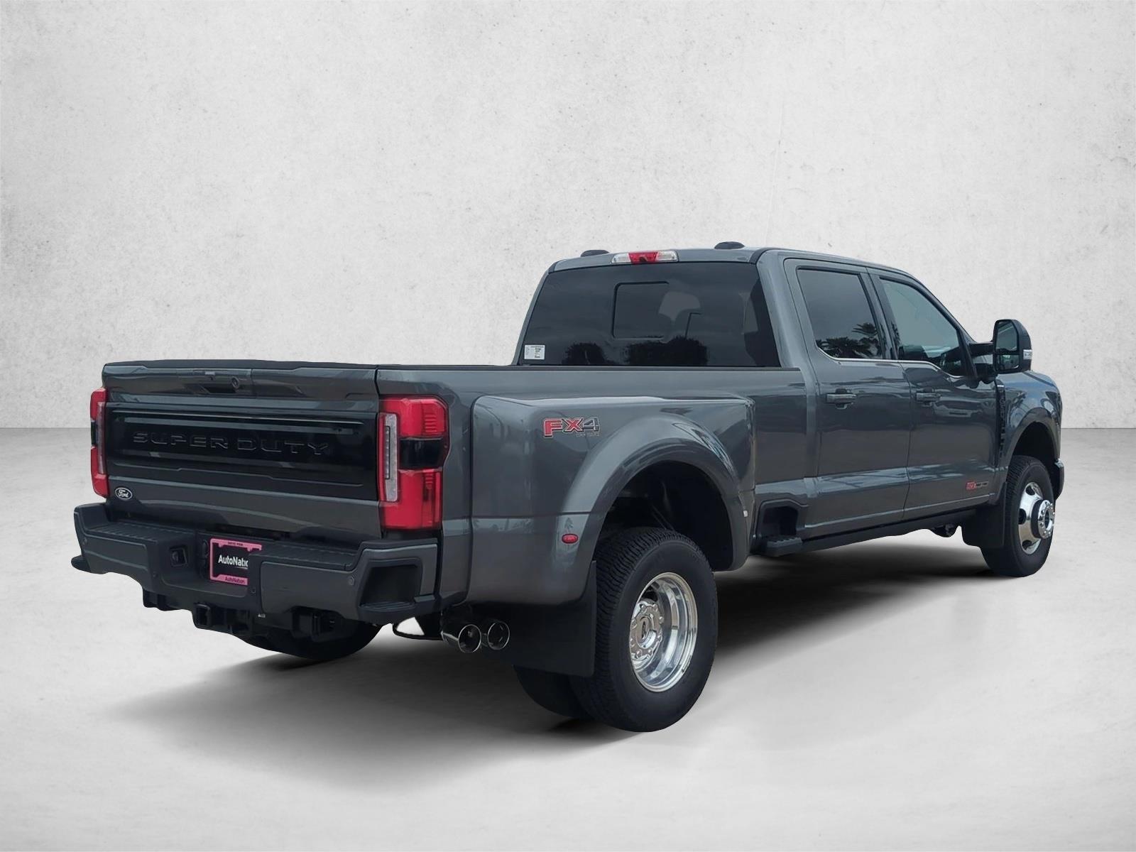 New 2027 Ford F-350 Platinum Truck Crew Cab