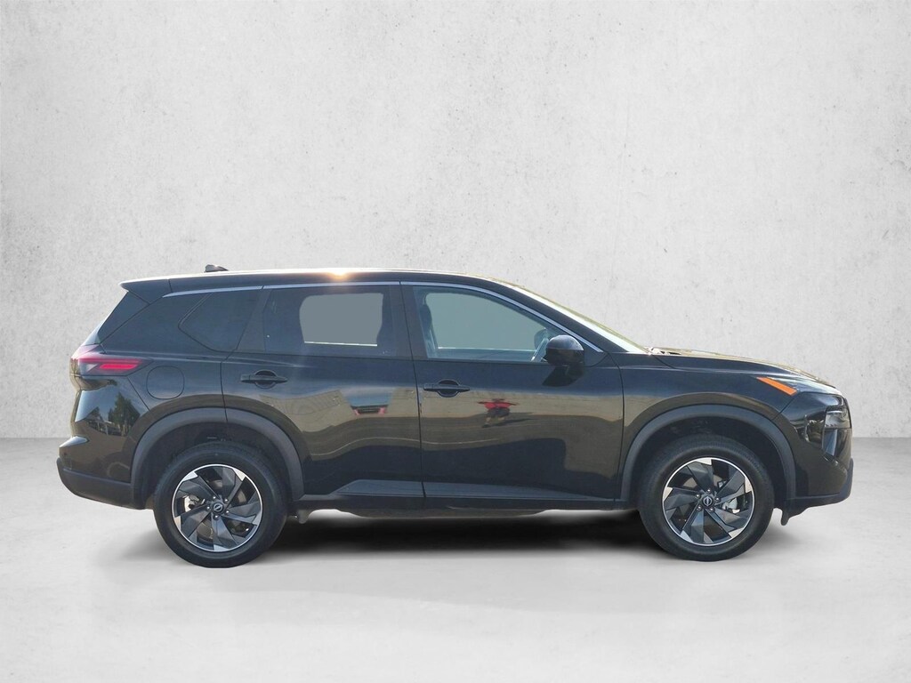 Used 2024 Nissan Rogue SV Sport Utility
