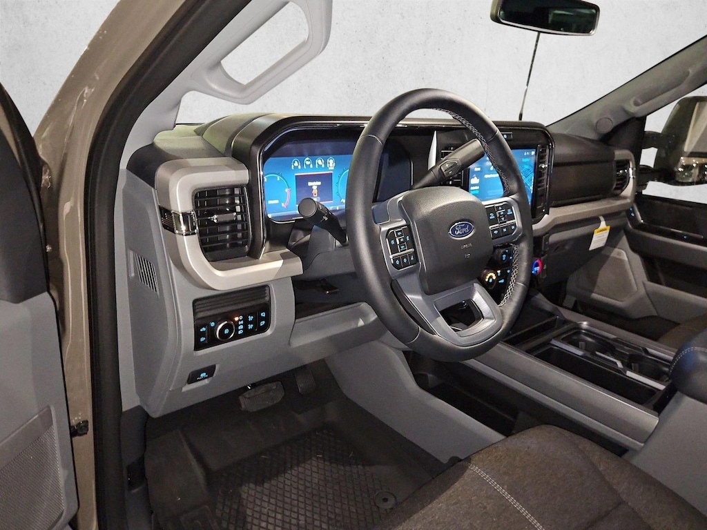 New 2027 Ford F-250 XLT Truck Crew Cab