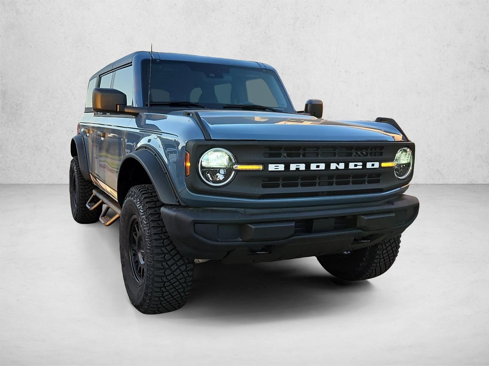 2025 Ford Bronco 4-Door Base - Photo 6