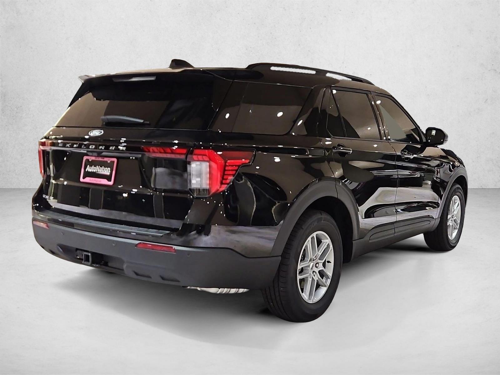 New 2027 Ford Explorer Active w/200A Pkg SUV