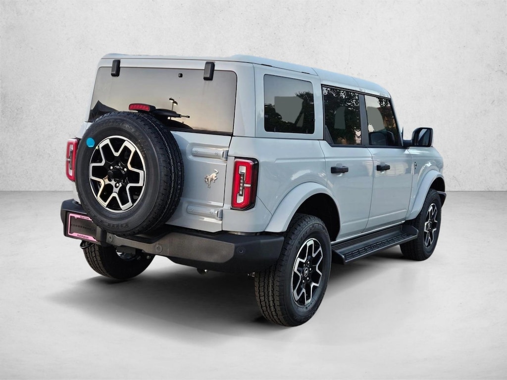 New 2026 Ford Bronco Outer Banks SUV