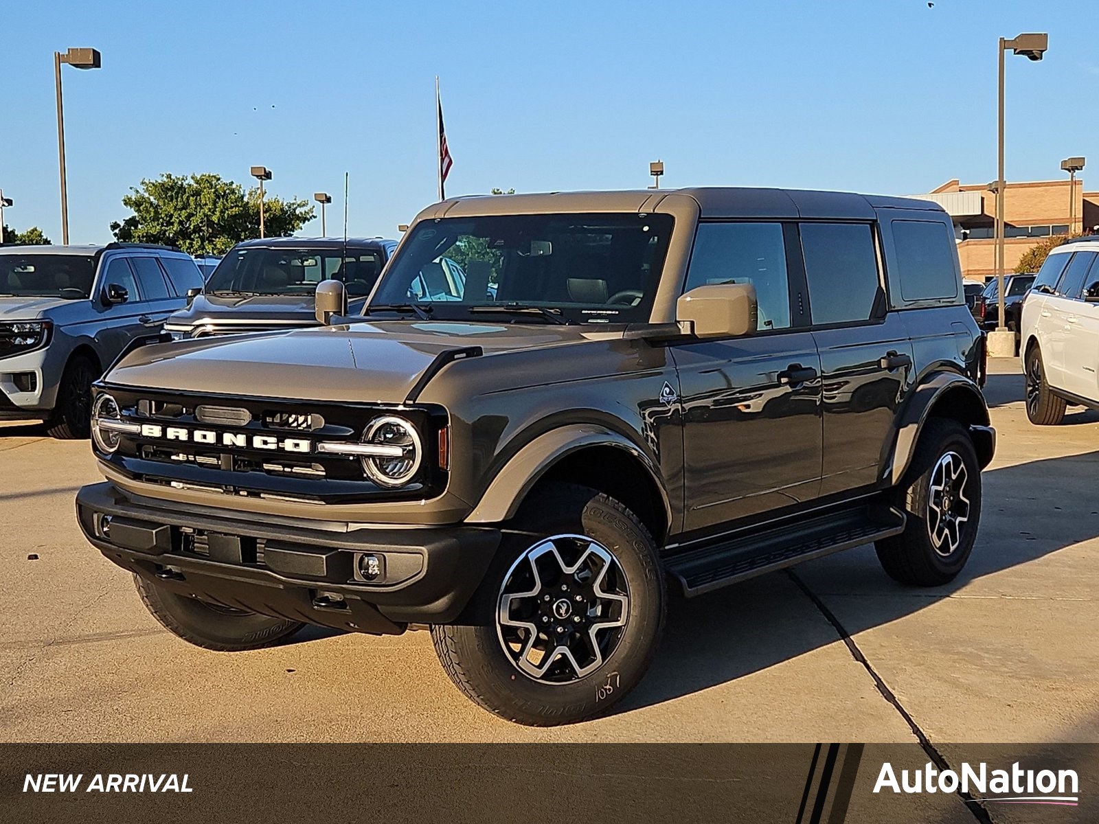 New 2026 Ford Bronco Outer Banks SUV
