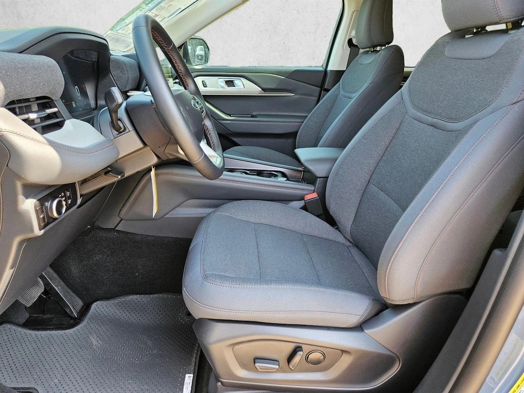 New 2026 Ford Explorer Active w/200A Pkg SUV