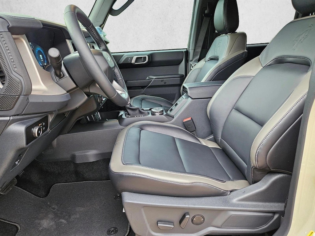 New 2026 Ford Bronco Outer Banks SUV