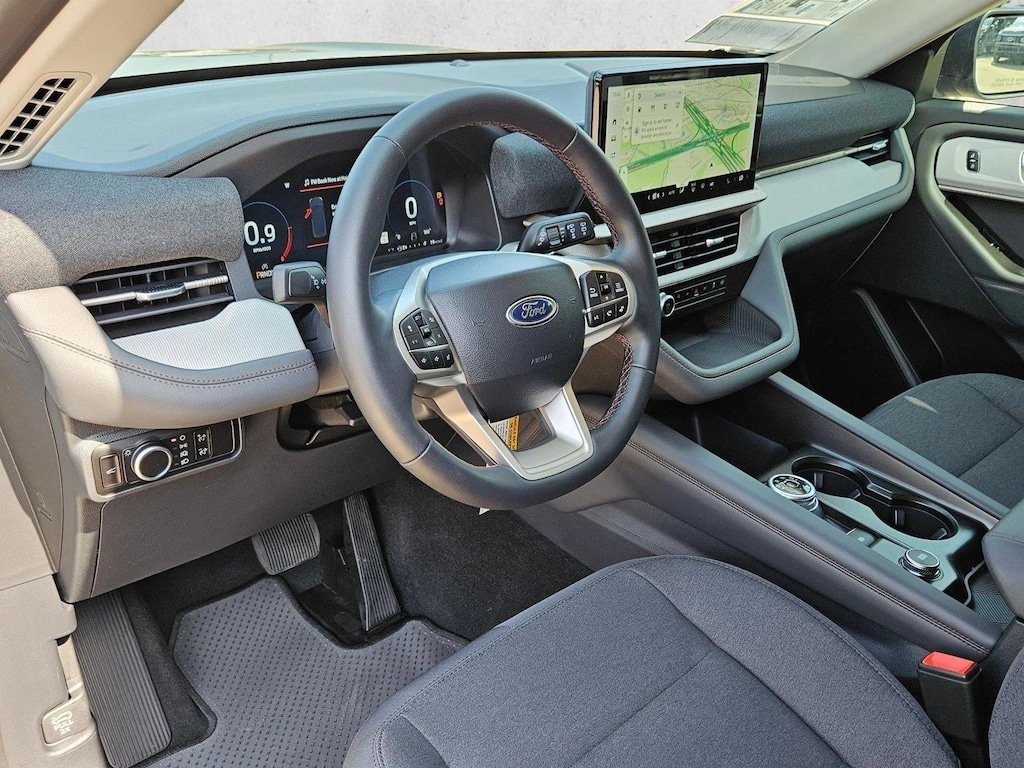 New 2026 Ford Explorer Active w/200A Pkg SUV