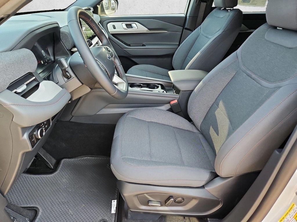 New 2027 Ford Explorer Active w/200A Pkg SUV