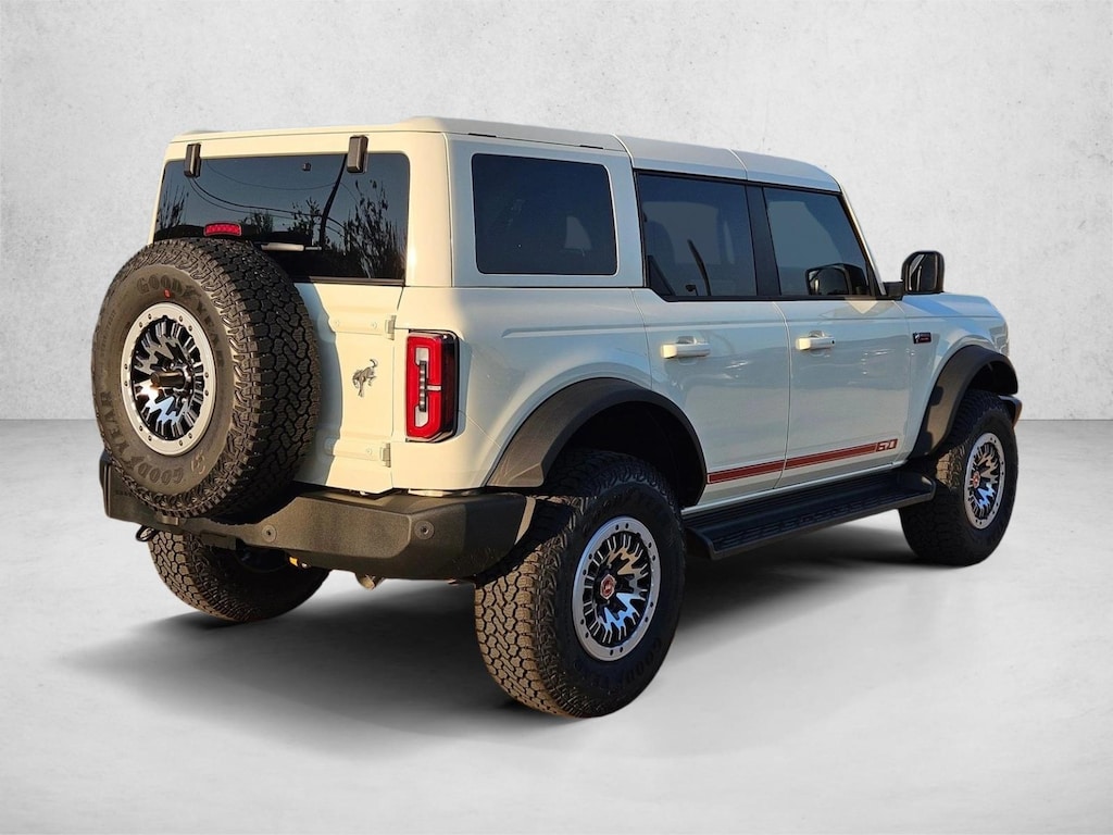New 2026 Ford Bronco Outer Banks SUV