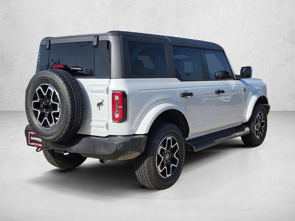 New 2026 Ford Bronco Outer Banks SUV