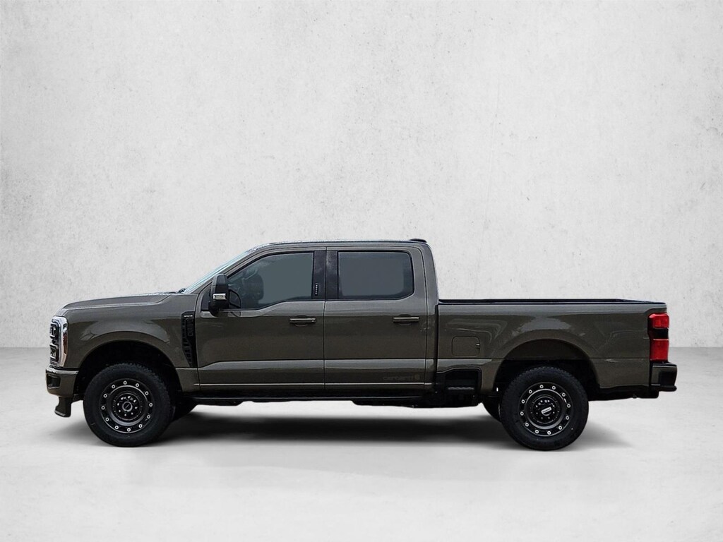 New 2027 Ford F-250 XLT Truck Crew Cab