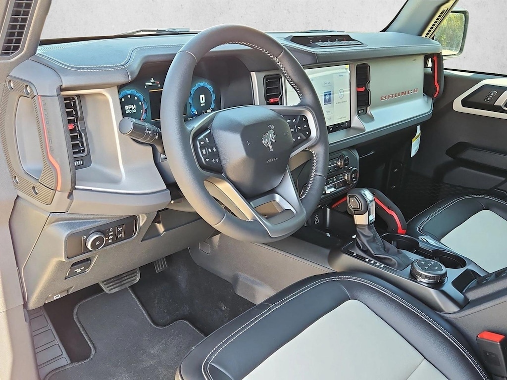 New 2026 Ford Bronco Outer Banks SUV