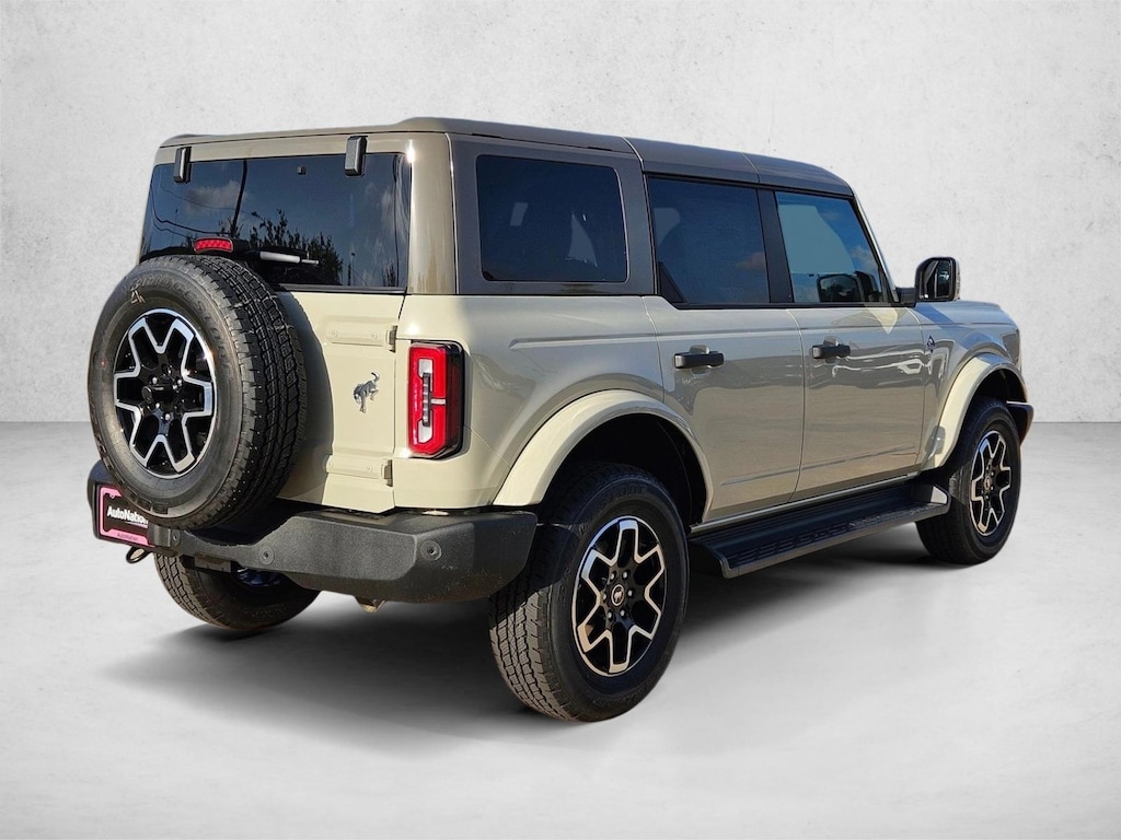 New 2026 Ford Bronco Outer Banks SUV