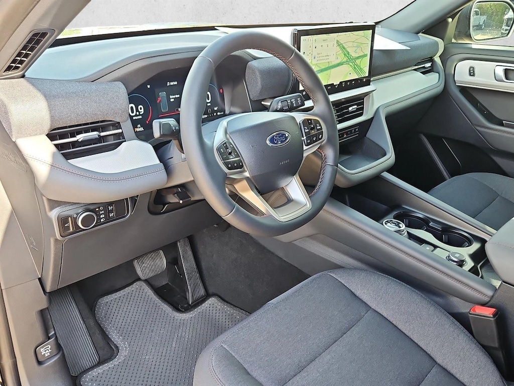 New 2027 Ford Explorer Active w/200A Pkg SUV