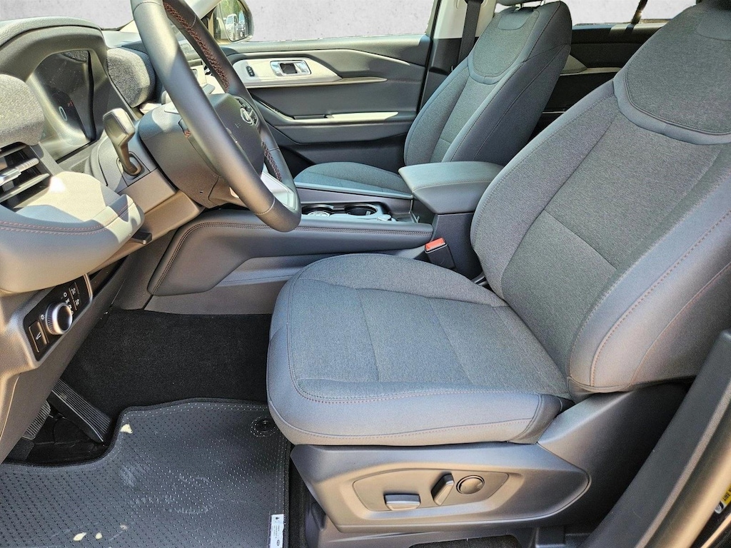New 2026 Ford Explorer Active w/200A Pkg SUV