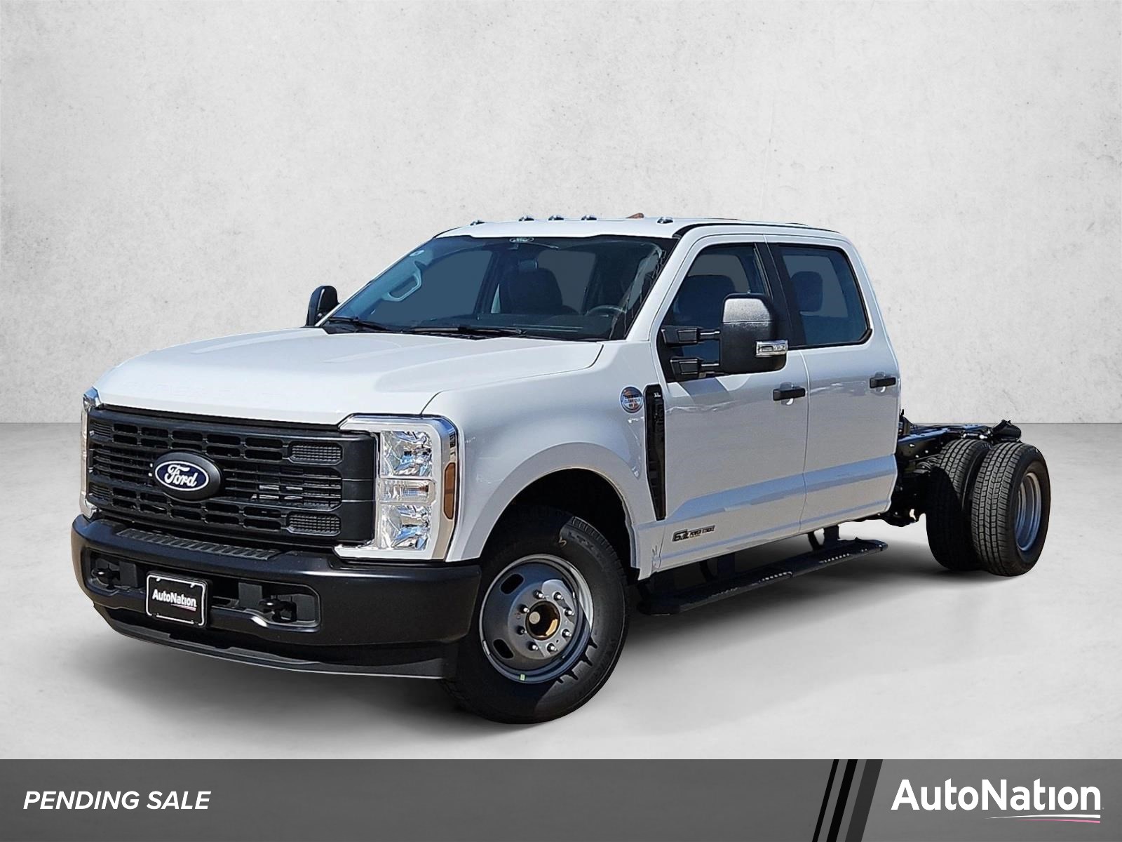 2027 Ford F-350 Chassis XL Truck Crew Cab