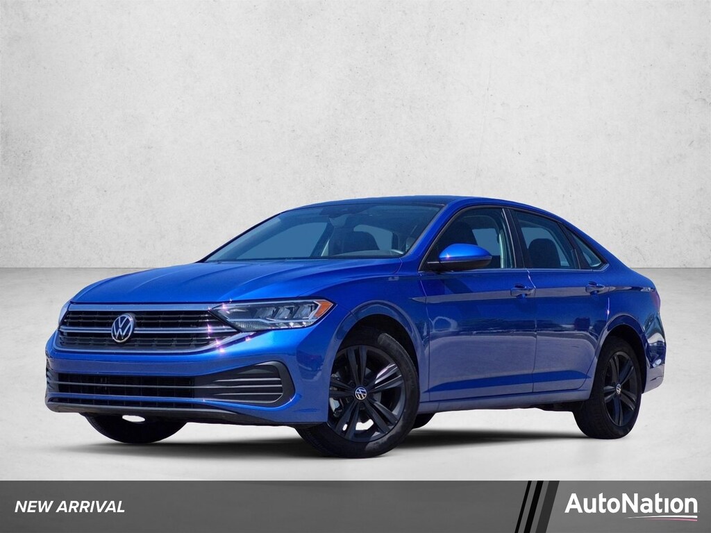 Used 2023 Volkswagen Jetta SE Sedan