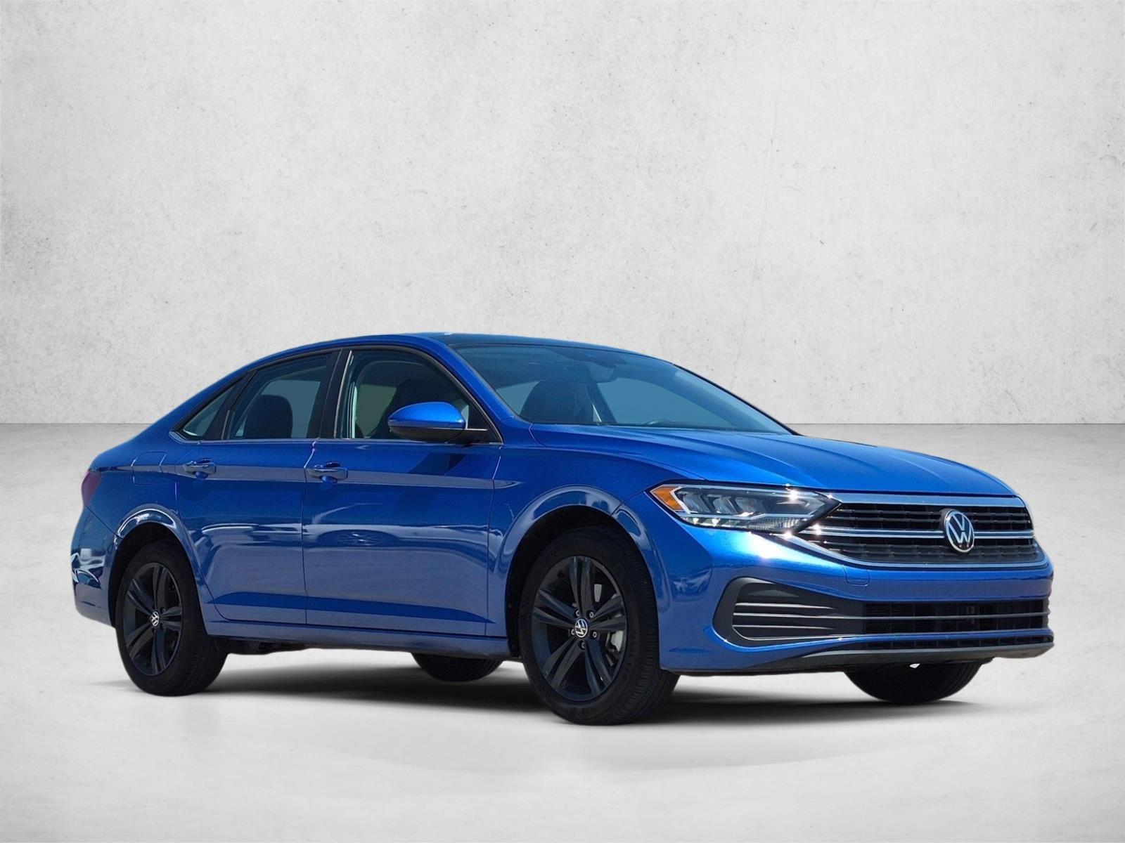 Used 2023 Volkswagen Jetta SE Sedan