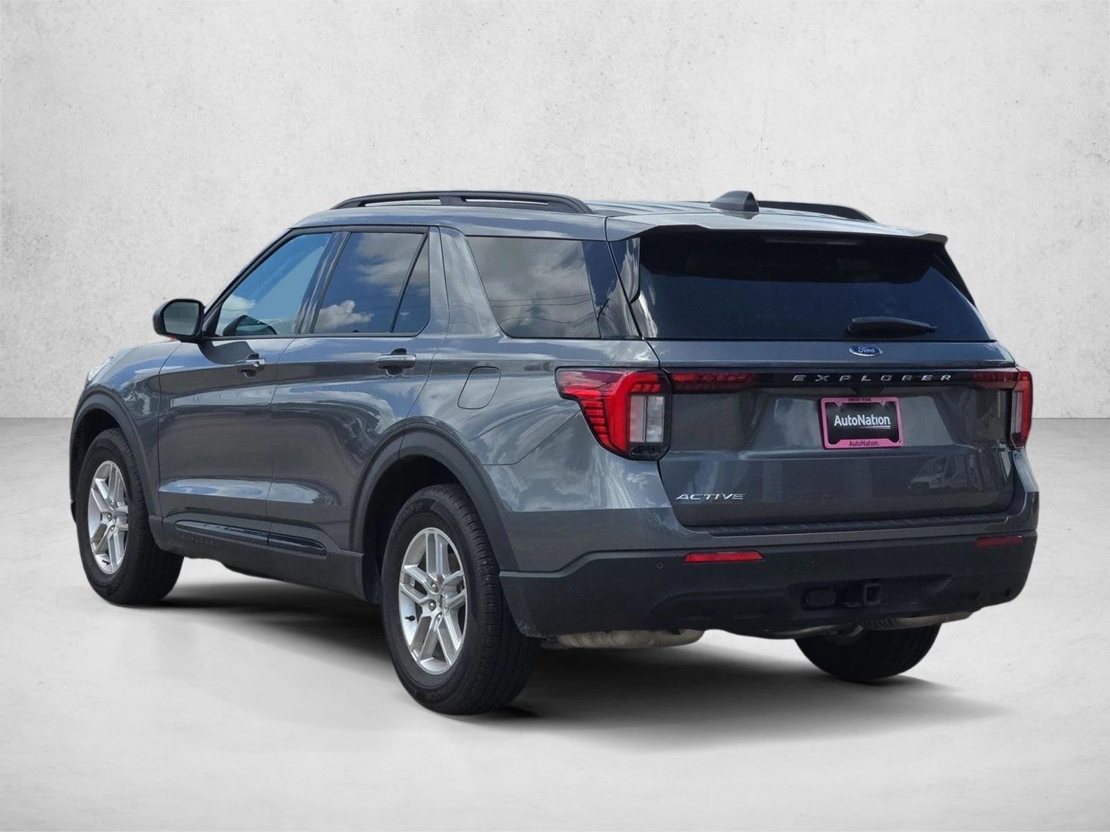 2026 Ford Explorer Active - Photo 9