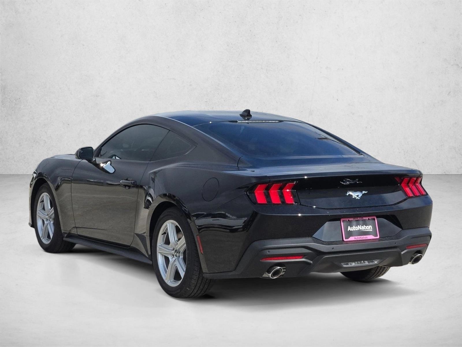 2026 Ford Mustang EcoBoost Fastback - Photo 9