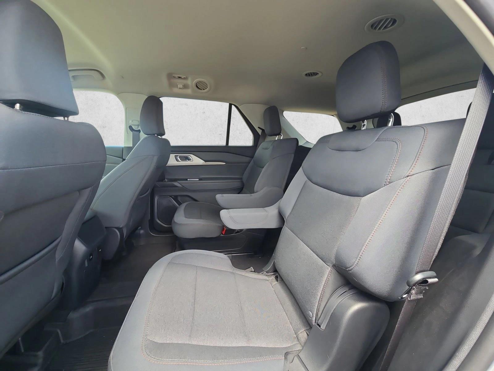 2026 Ford Explorer Active - Photo 15
