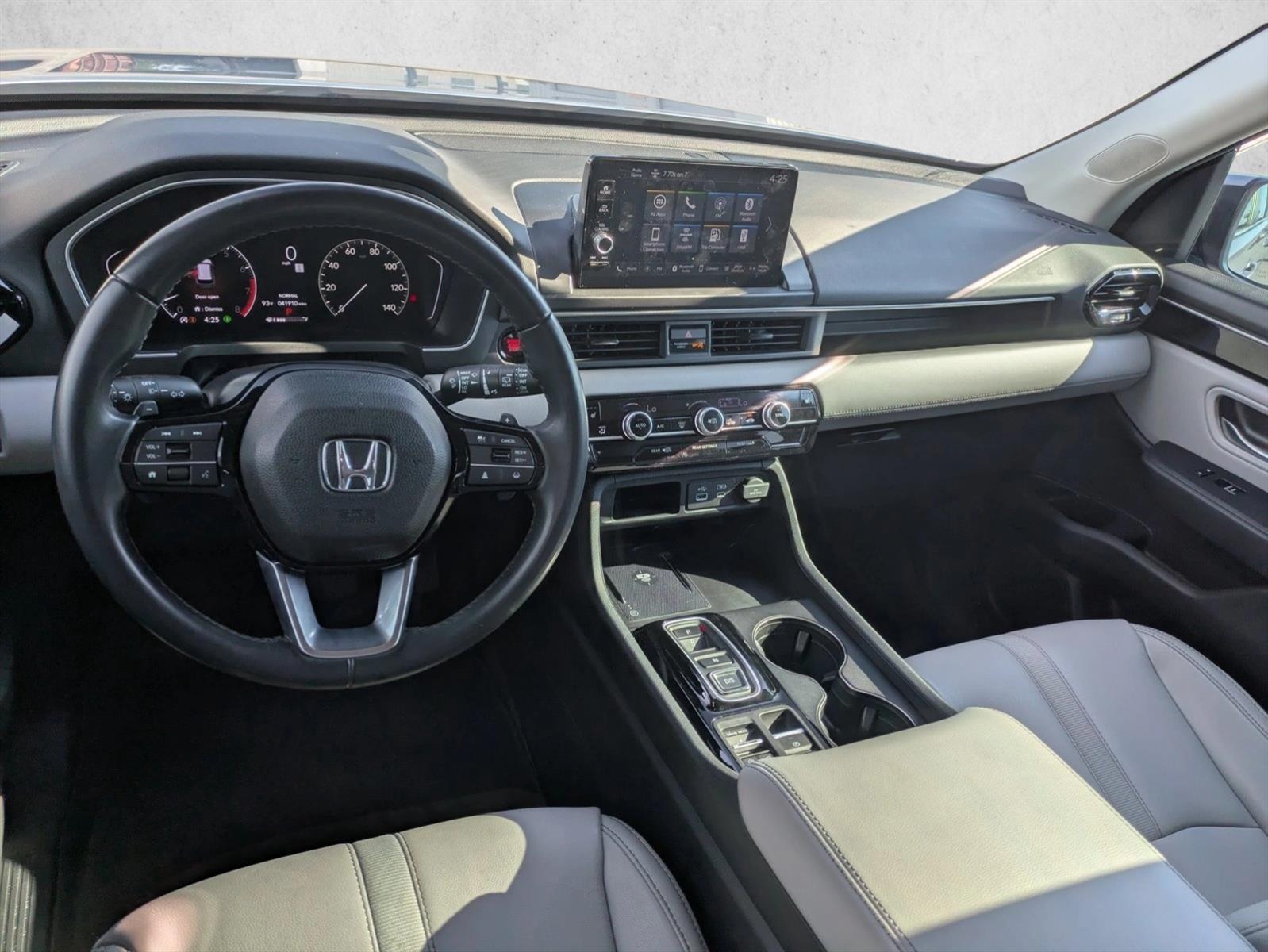2023 Honda Pilot EX-L - Photo 15