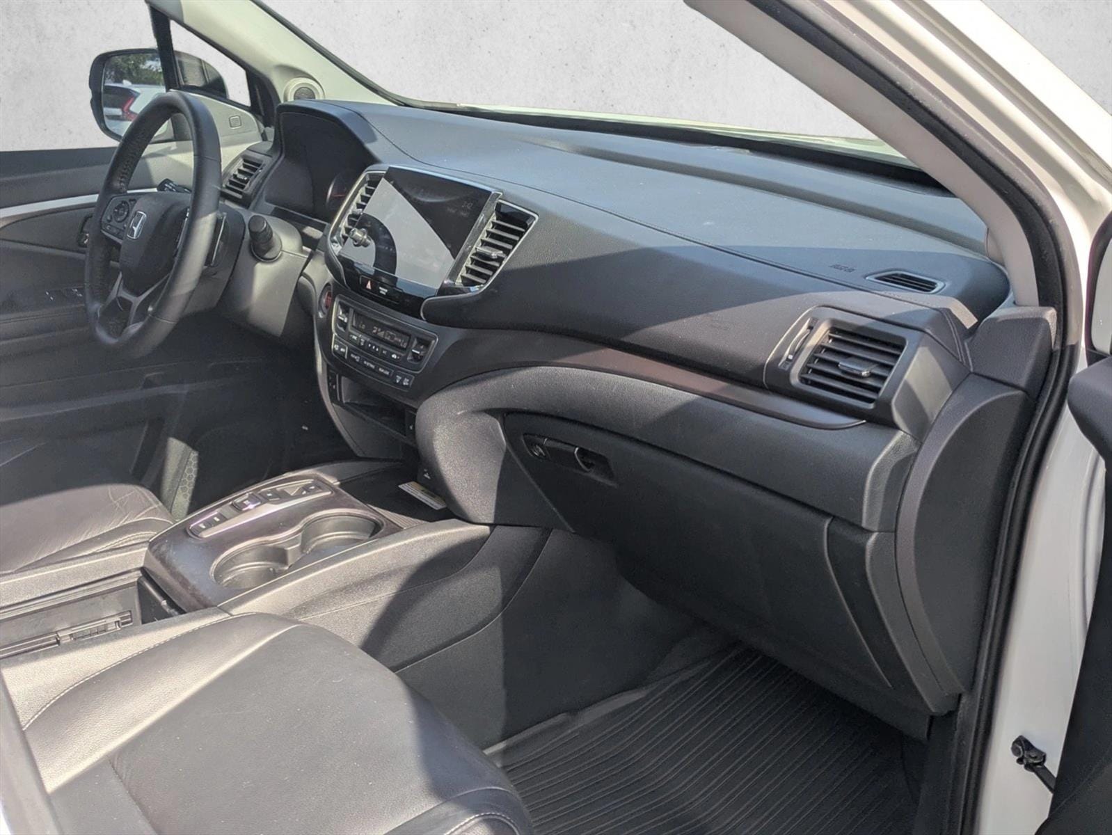 2022 Honda Pilot SE - Photo 19