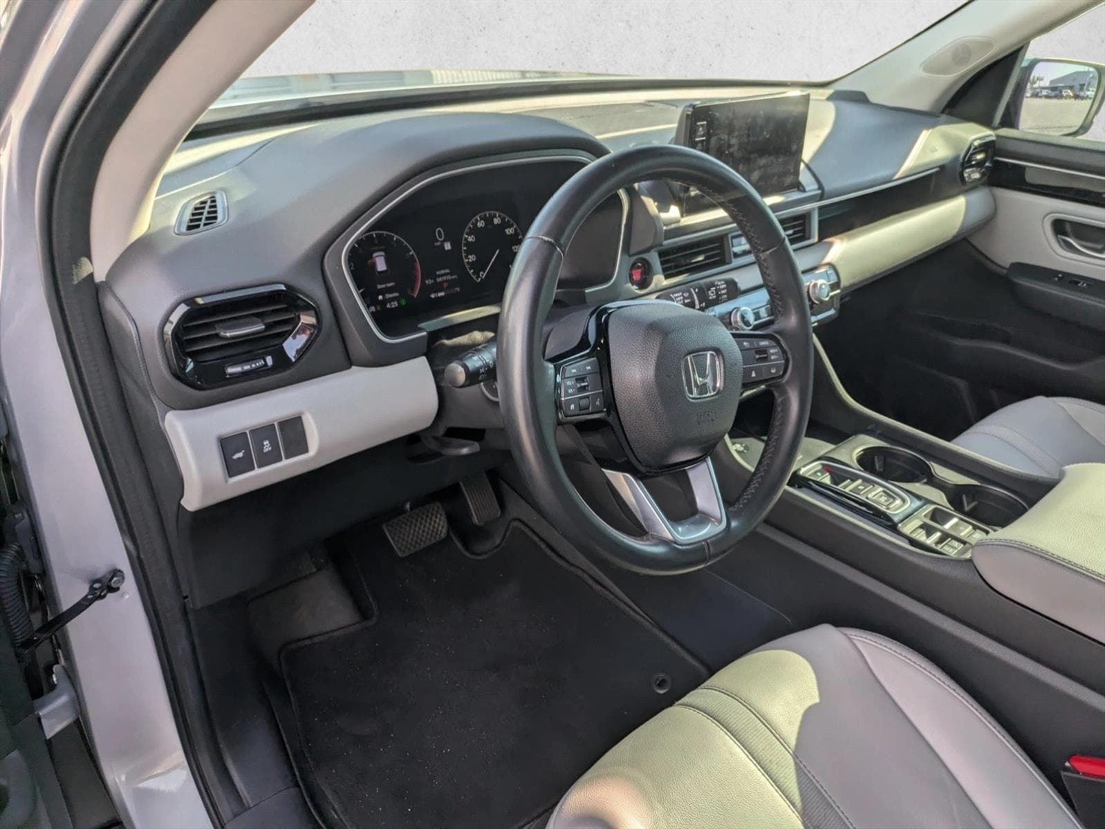 2023 Honda Pilot EX-L - Photo 9
