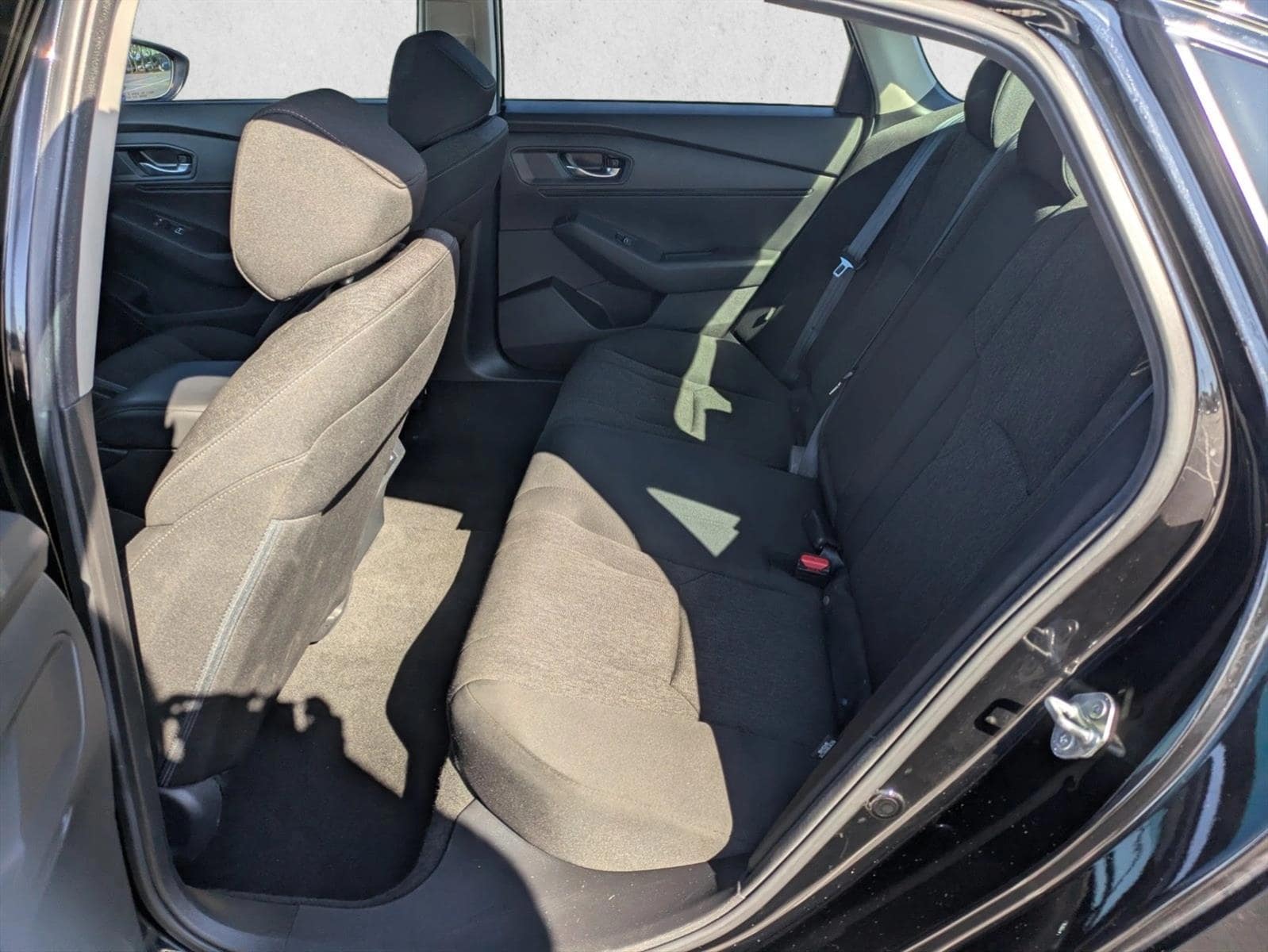 2025 Honda Accord SE - Photo 16