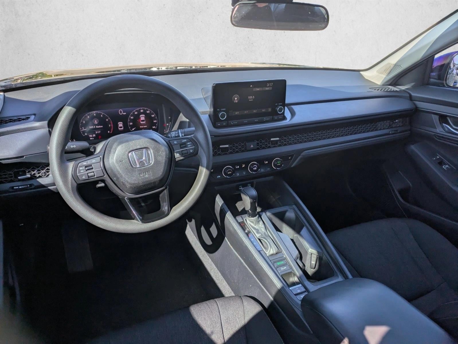 2025 Honda Accord SE - Photo 15