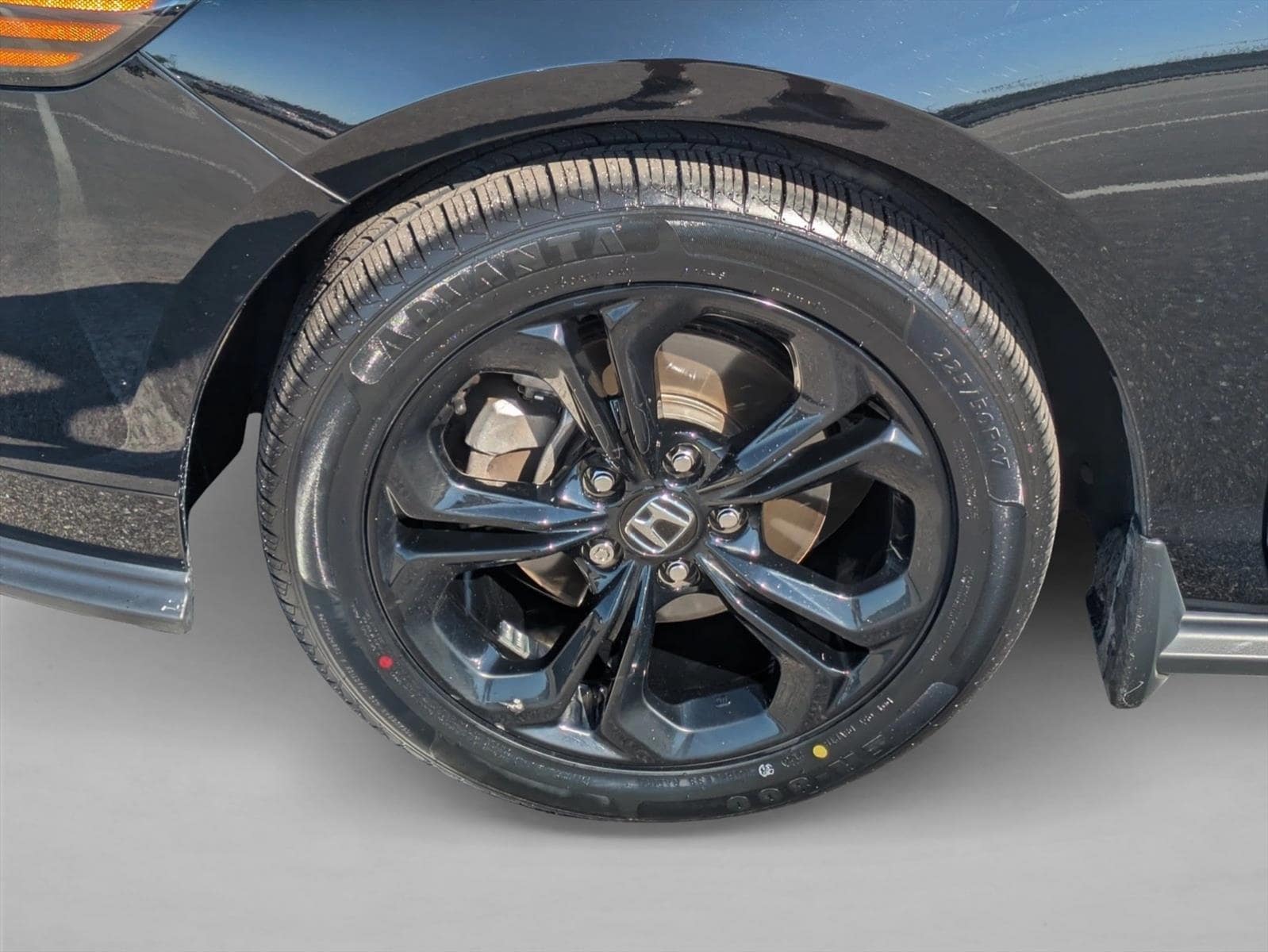2025 Honda Accord SE - Photo 21