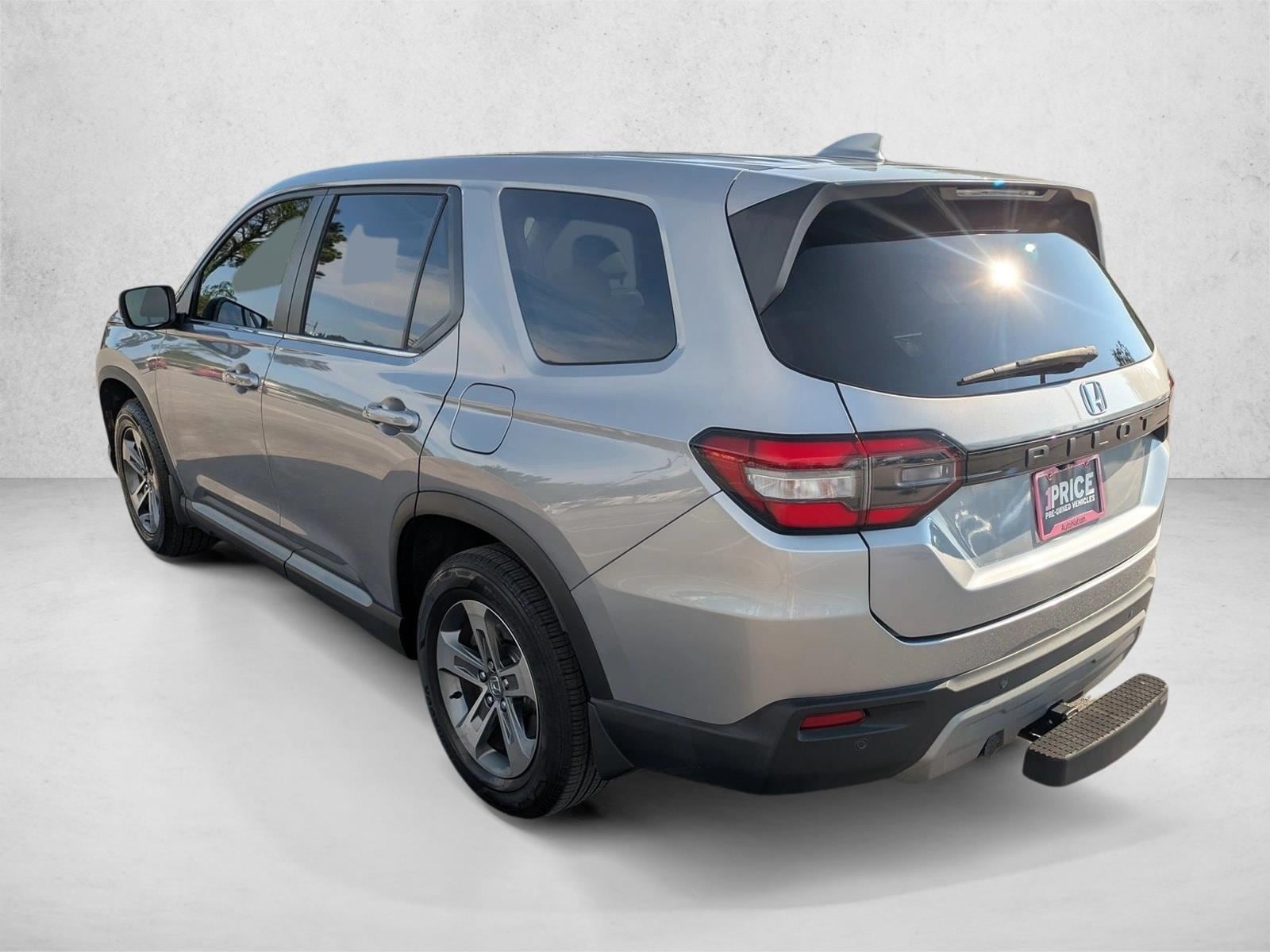 2023 Honda Pilot EX-L - Photo 7